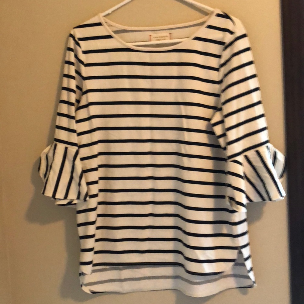 Max studio weekend flutter sleeve top stripe large